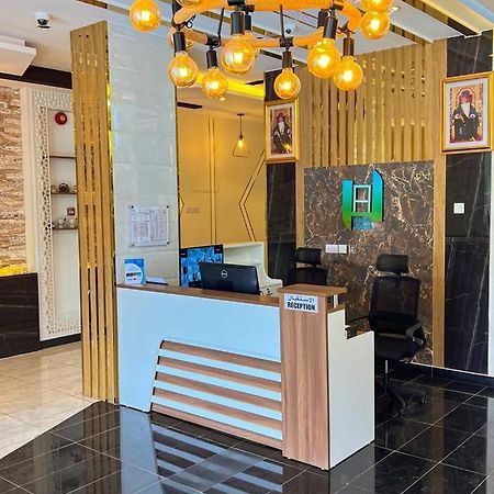 Апартаменты Alhamra Horizons Эль-Хамра Экстерьер фото