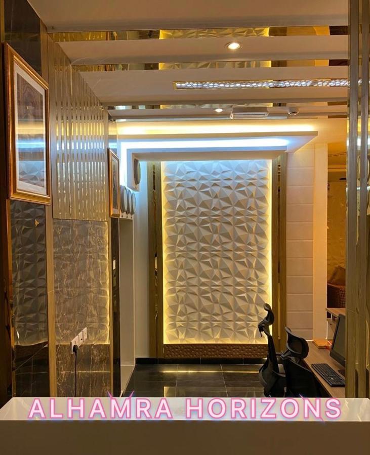 Апартаменты Alhamra Horizons Эль-Хамра Экстерьер фото